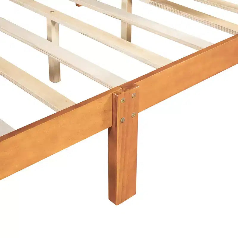 Lit plateforme pleine grandeur en bois avec tête de lit et support à lattes en bois