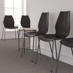 Lot de 4 chaises empilables de 350 kg avec support lombaire et cadre argenté