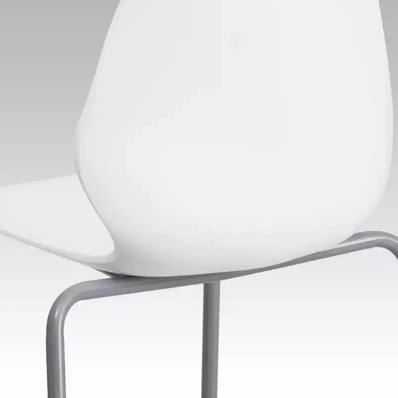 Lot de 4 chaises empilables de 350 kg avec support lombaire et cadre argenté